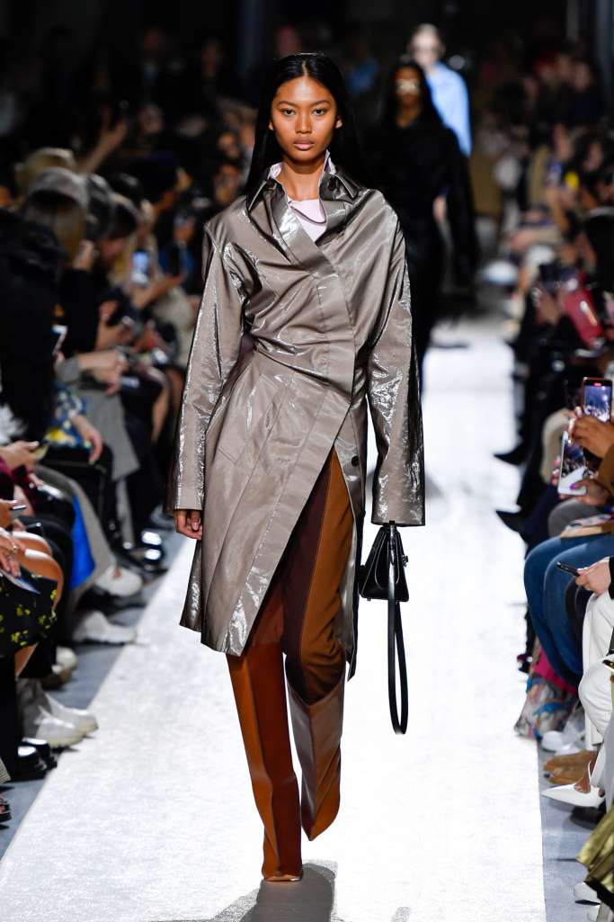 Look 11