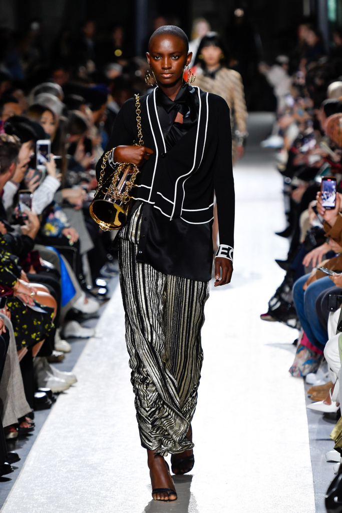 Look 25