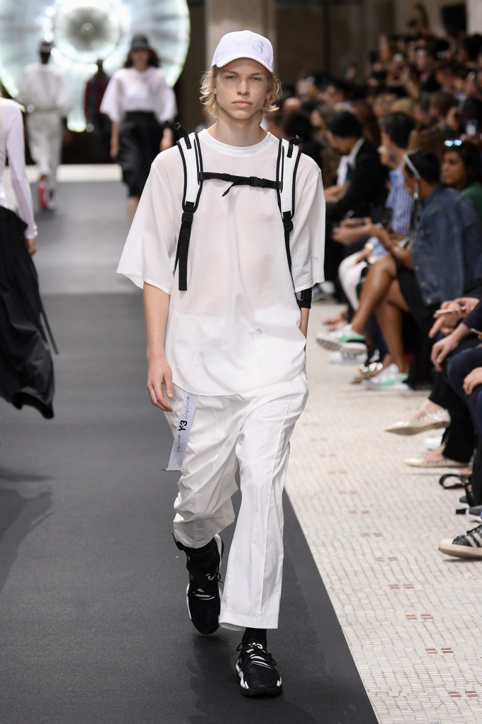 Look 3
