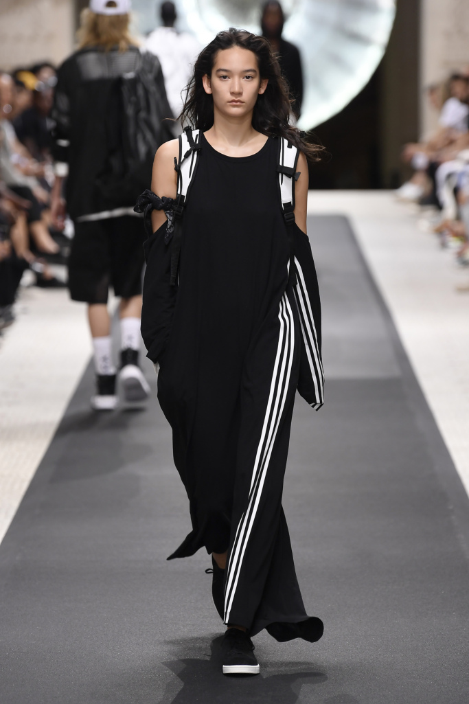 Look 10