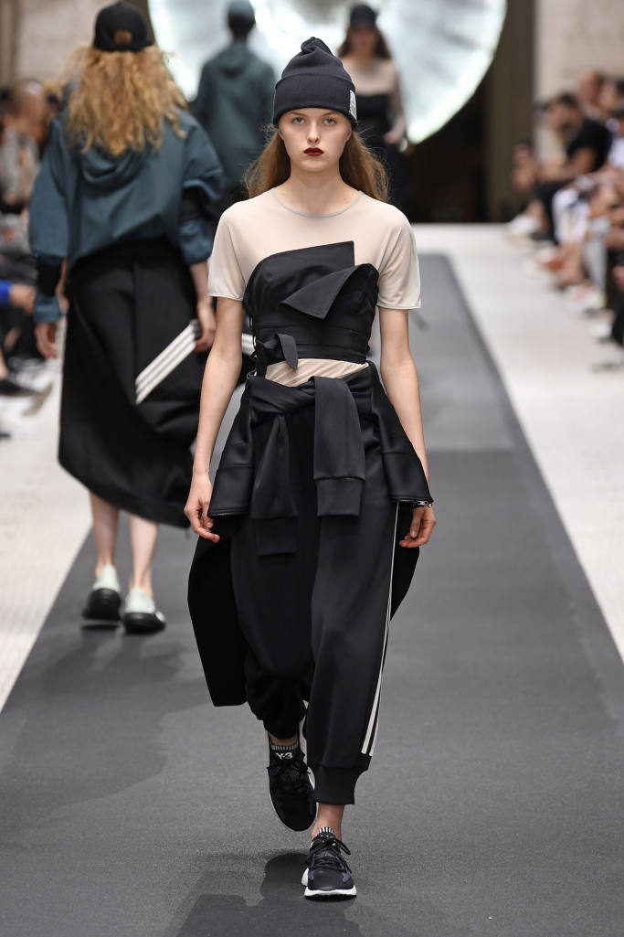 Look 19