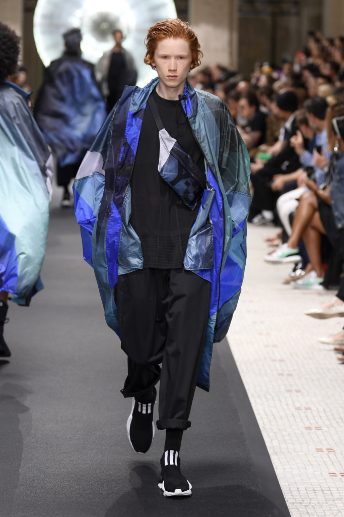 Look 25