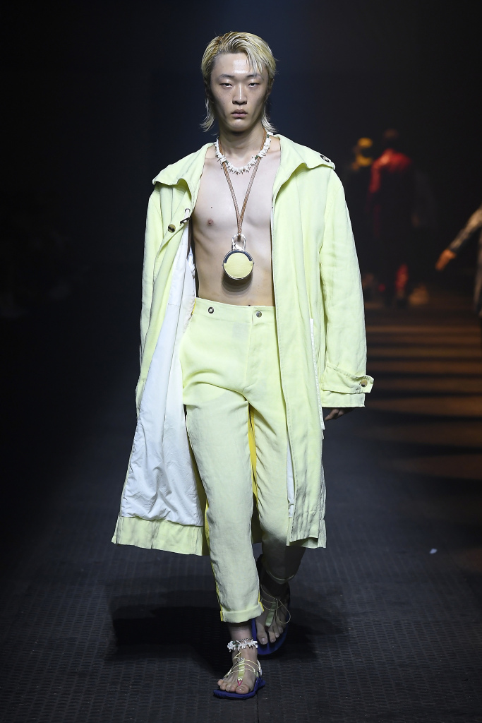 Look 24