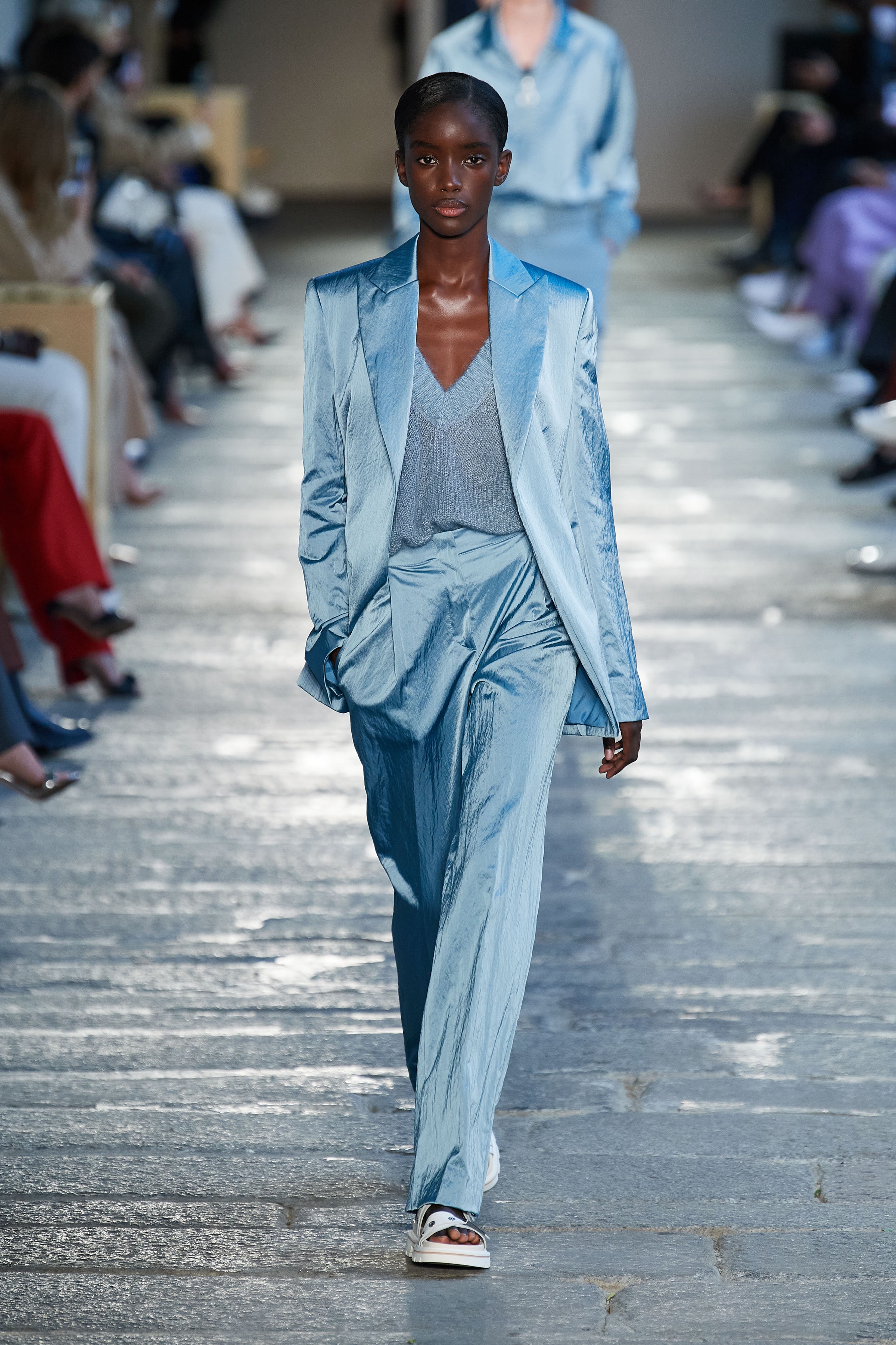 Look 29