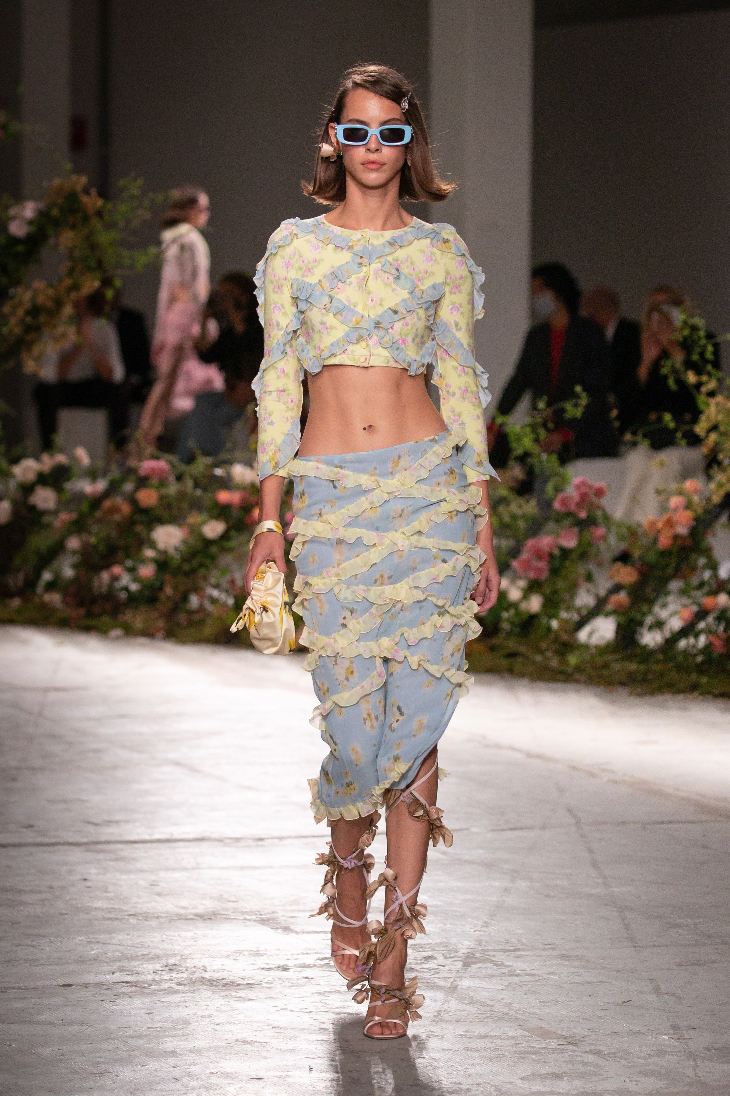 Look 25