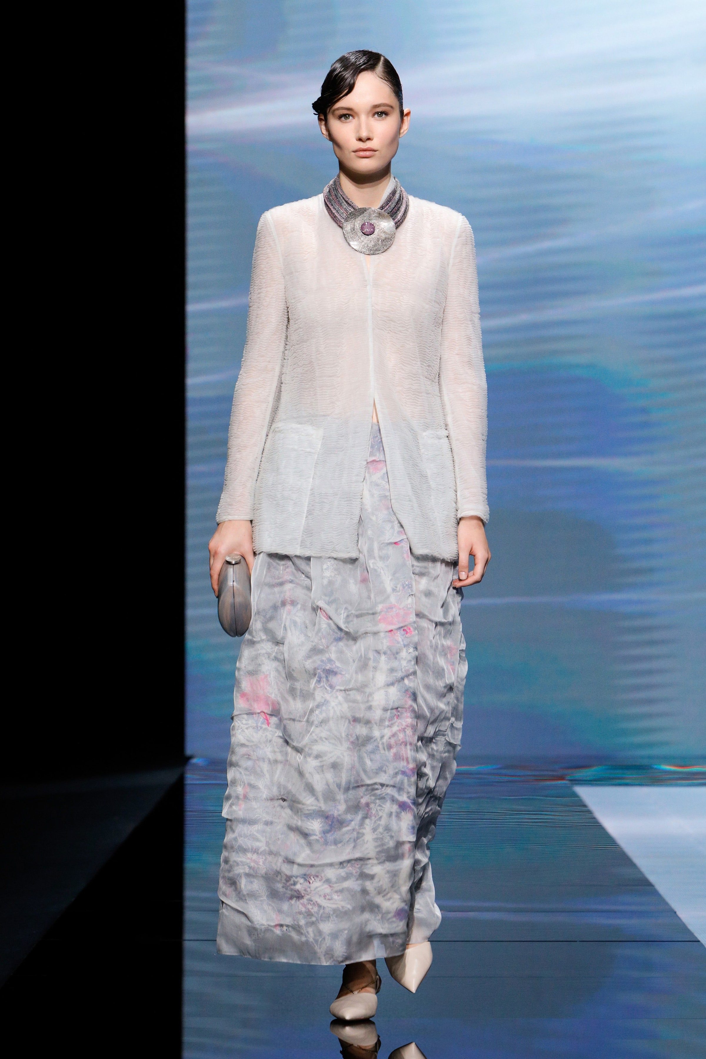 Look 18
