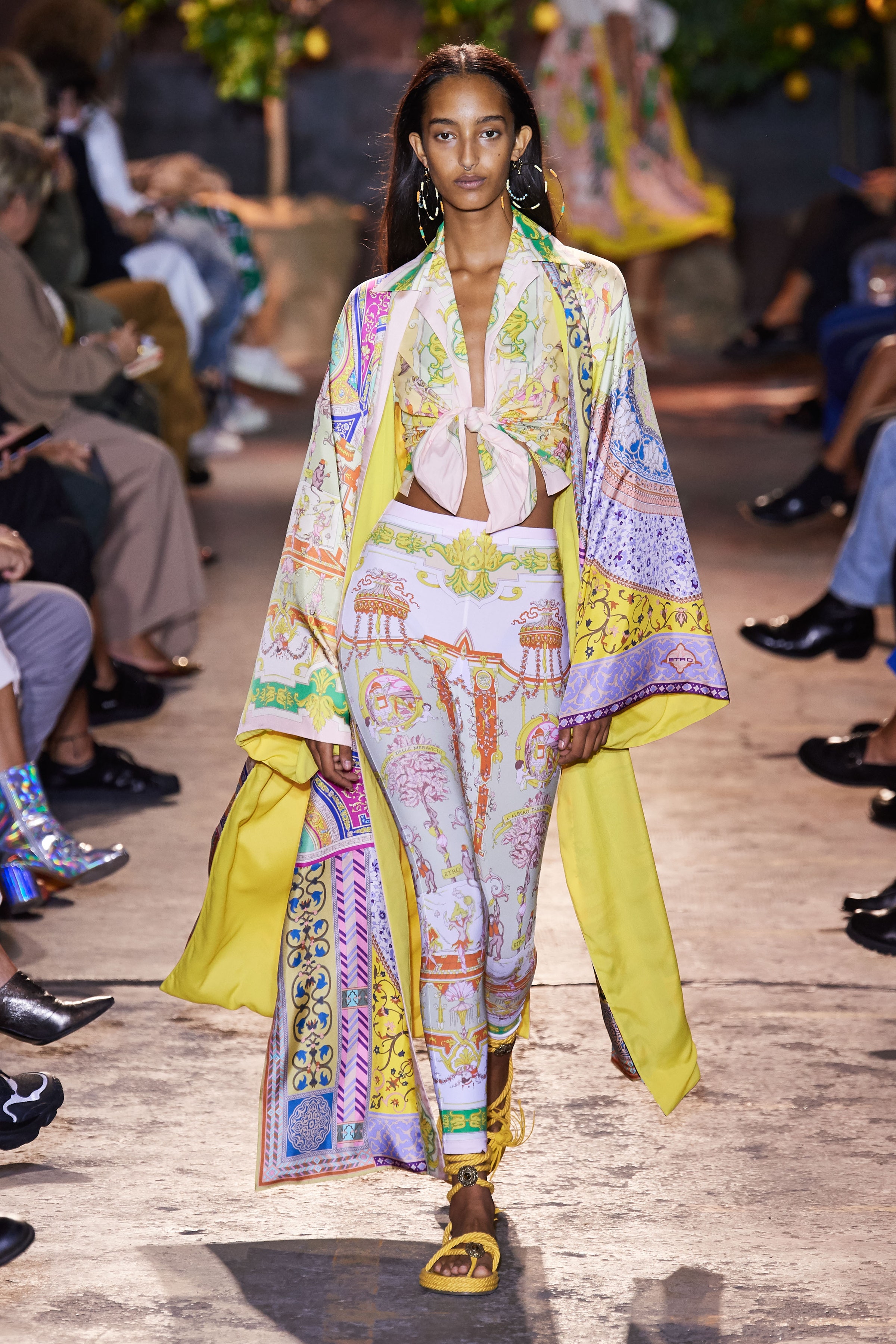 Look 35