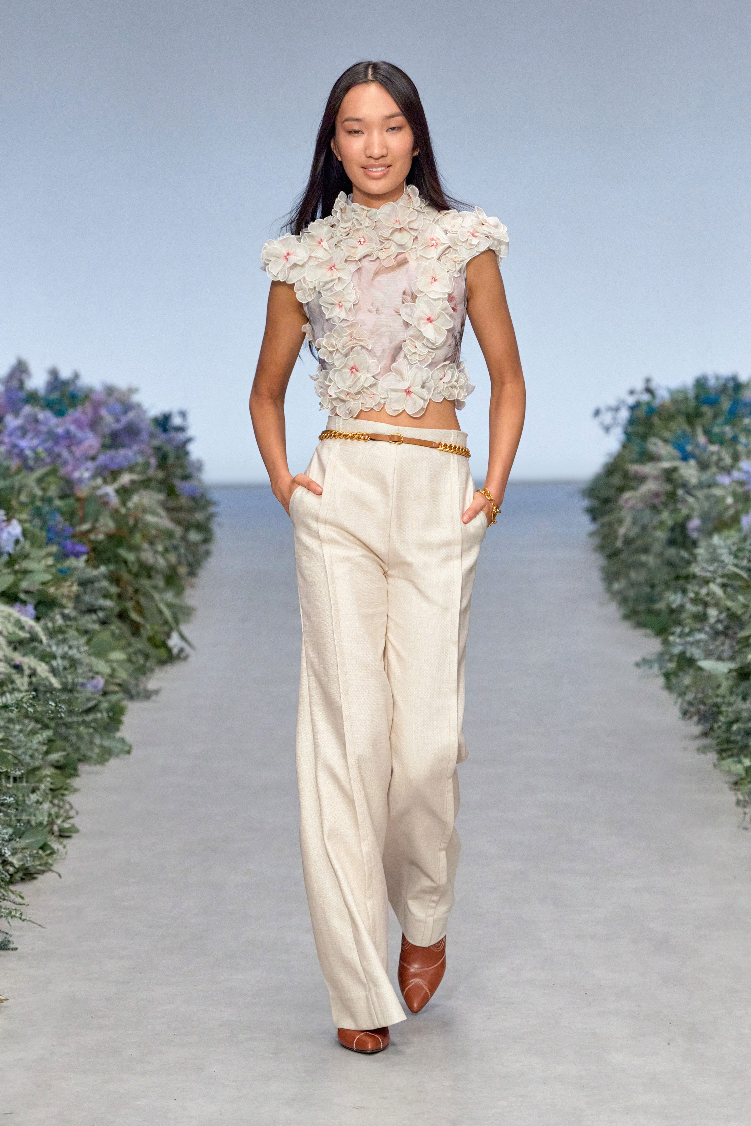 Look 25