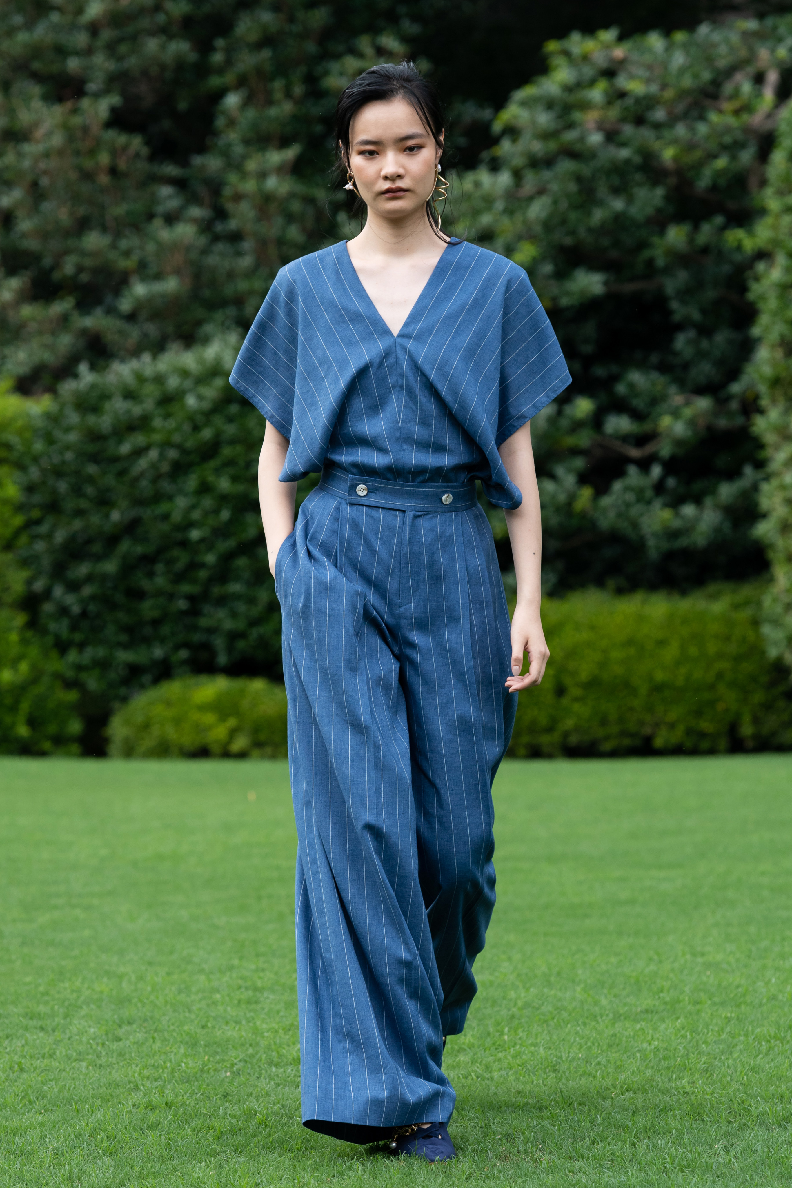Look 19