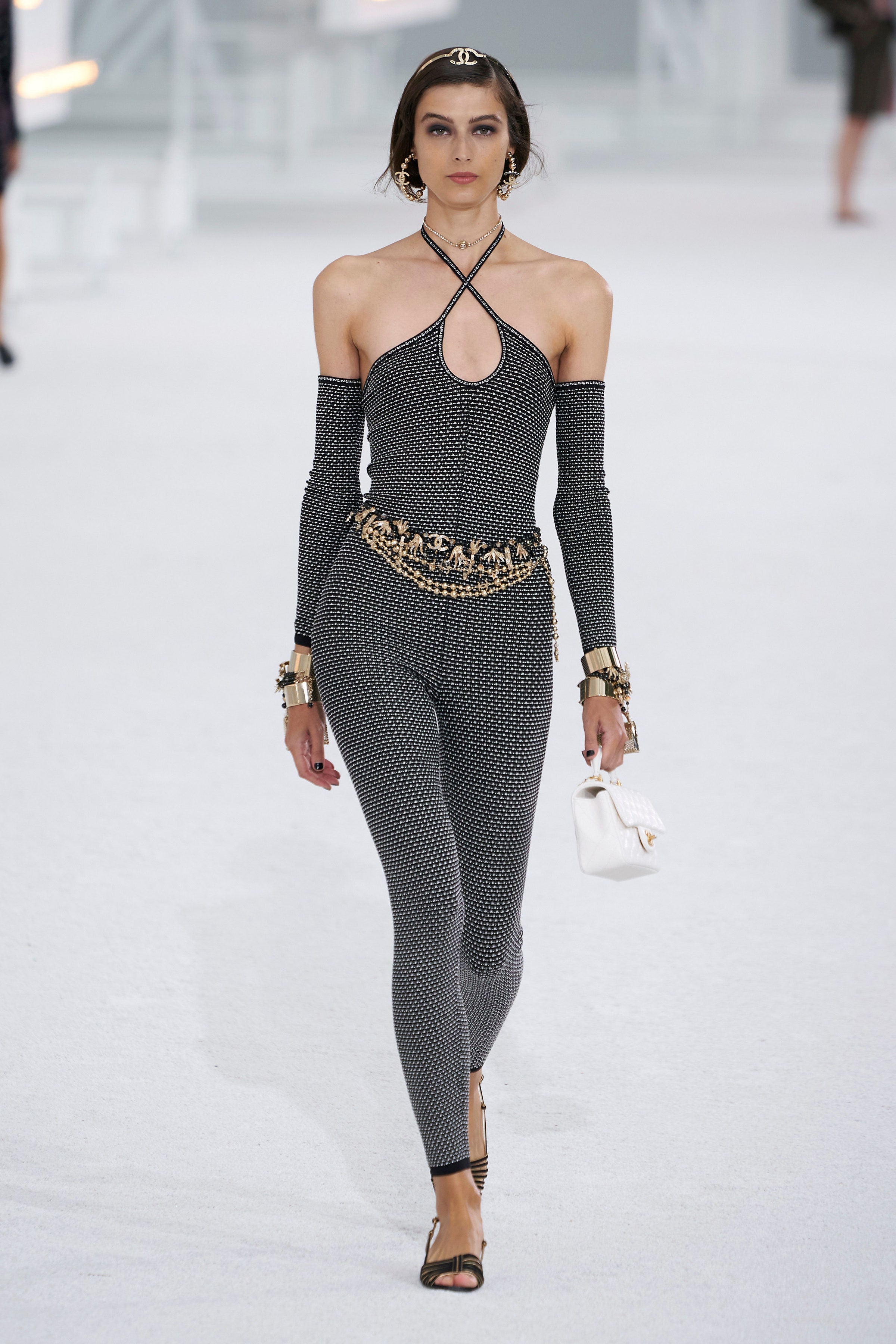 Look 9